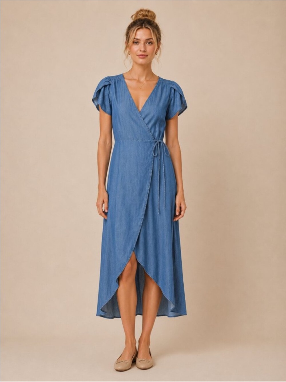 GAP Chambray Wrap Dress
Soft Lyocell Look Flutter Sleeve
Blue